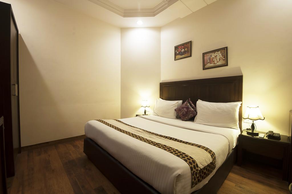 Hotel Prems Paradise Amritsar Chambre photo